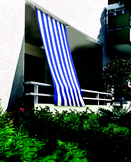 Conteúdo da embalagem - Kit completo de montagem com toldo vertical - raias de bloco azul-branco