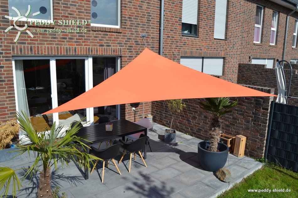 Toldo de sol triangular 360x360x360 cm - cor terracotta