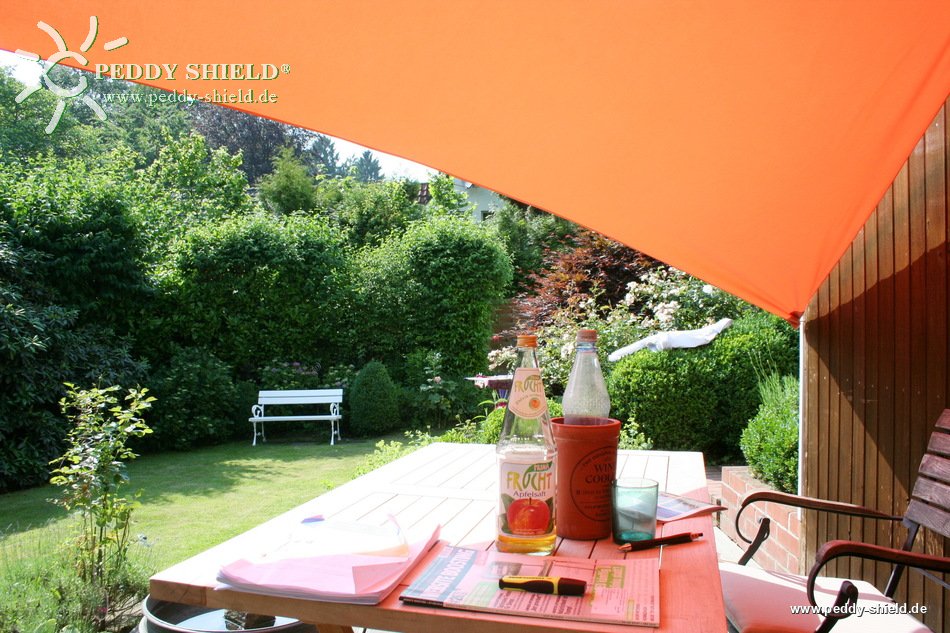 Toldo de sol triangular 360x360x360 cm - cor terracotta