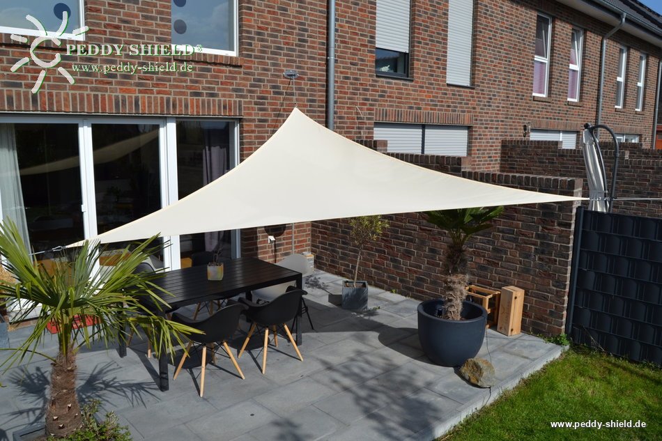 Toldo de sol triangular 360x360x360 cm - unicolor marfim claro