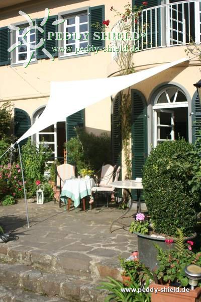 Toldo de sol triangular 360x360x360 cm - unicolor marfim claro